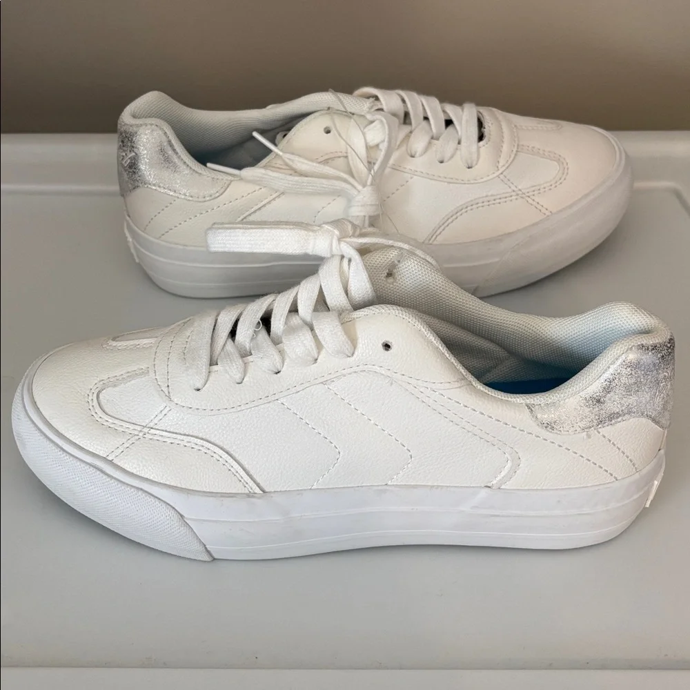 Blowfish‎ Malibu Platform Sneaker size 9